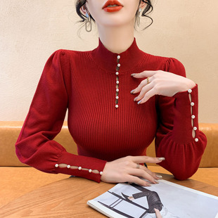 红色毛衣女(毛衣女)泡泡，袖打底衫2023秋冬镂空钉珠高级感内搭长袖针织