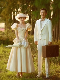 户外婚纱影楼主题无袖法式摄影礼服复古服装韩版短裙米白色