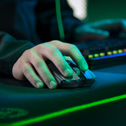 razer雷蛇毒蝰终极版轻量化usb，充电无线edg战队电脑游戏电竞鼠标