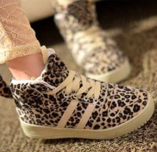 女鞋高帮鞋豹纹可爱...