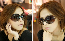 La Sra. Dior cuatro nuevas gafas de sol de moda las gafas de sol placas UV enviar paquetes de contadores