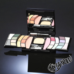 SUKI luxury unique a famous actor magical make-up makeup color eye shadow combination Kit genuine
