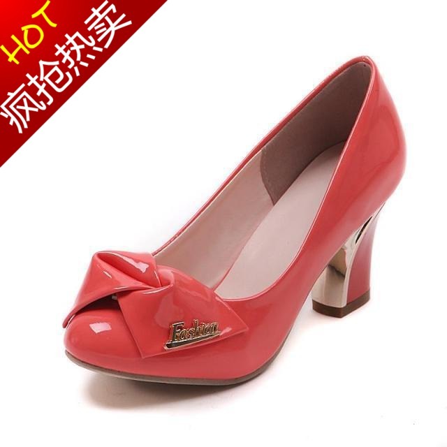 清仓亏大码甜美 精品婚鞋公主粗跟圆头夜店婚鞋高跟鞋女式鞋单鞋裸色40-43 清仓亏大码甜美 精品婚鞋公主粗跟圆头夜店婚鞋高跟鞋女式鞋单鞋裸色40-43