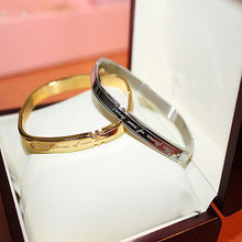 Cartier Cartier AMOR serie de pulsera brazalete pulsera fina fina pulsera de borde c letras par LOGOTIPO