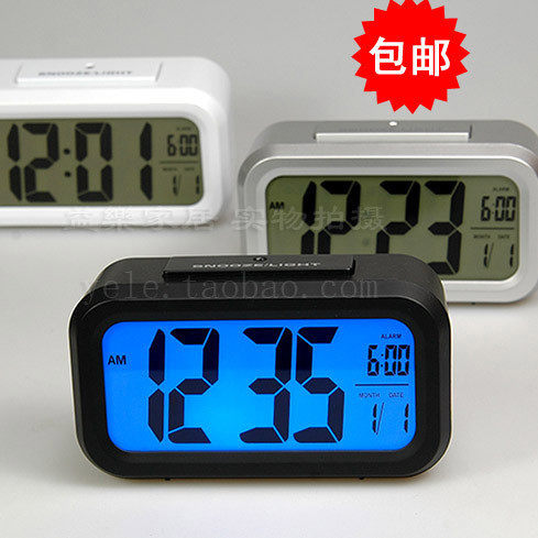 益乐家居● 超大屏幕电子闹钟/电子钟 光控感应 贪睡功能 200g