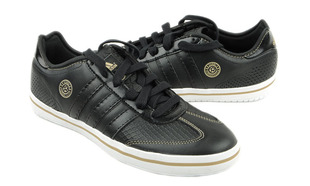  阿迪达斯Adidas男式足球鞋-G40739