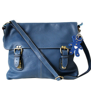  复古英伦风格 出口欧洲大牌款头层牛皮斜背包 复古蓝色热卖一千多