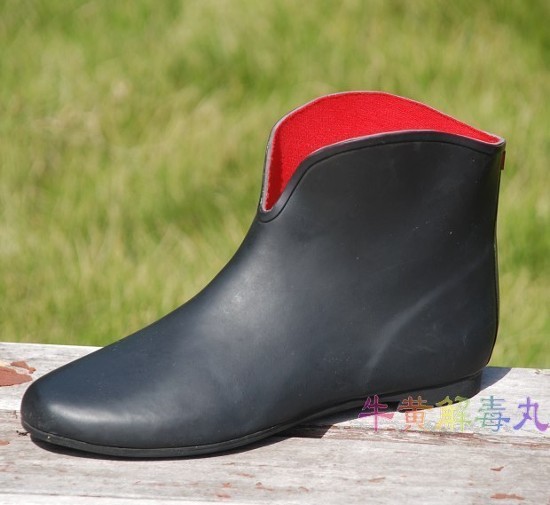 中筒高跟雨靴\/水鞋\/棕色女靴款雨靴,帅气搭扣短