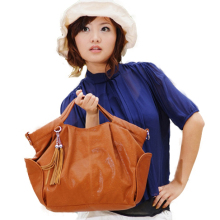 特价防伪款啄木鸟时尚流苏烤焦羊皮女包手拎包斜挎包入