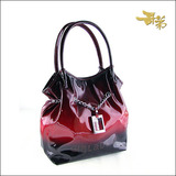 <span class=H>包邮</span>特价/正品哥弟女包/典雅名媛漆皮亮皮手提单肩包 红黑色