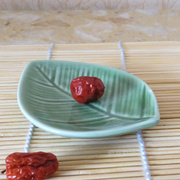 外贸出口日式手绘陶瓷餐具 杂货ZAKKA调味碟小菜碟 叶子型不规则
