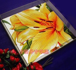小房子十字绣 DMC套件-Lily 黄色百合花 花朵装饰画系列图