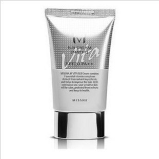 Missha <span class=H>谜尚</span> M迷幻系列 舒敏镇定 银色 <span class=H>BB</span><span class=H>霜</span> spf20pa++50ML 新款