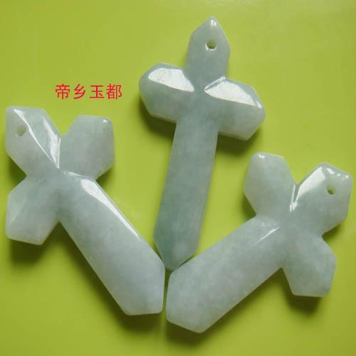 开光十字架天然A货翡翠 辟邪 护身 保平安 防小人在类目 珠宝/钻石/翡翠/黄金, 翡翠(新), 颈饰中 - 来自Buy2taobao.com提供专业的淘宝代购服务