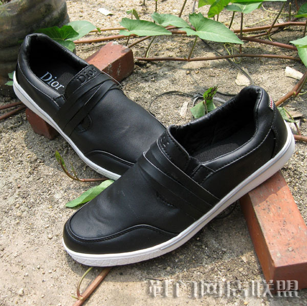 09<em>秋季</em>新款 韩版时尚流行 热卖男鞋 潮男必备休