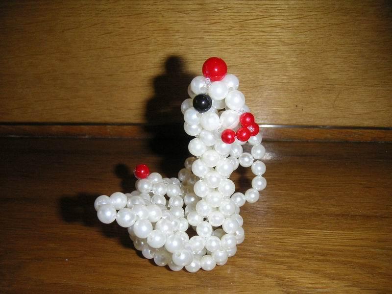 Beaded Swan finished productin the Arts and crafts , Folk arts and crafts Features , Other category - from Buy2taobao.com to provide professional Taobao agent buy service