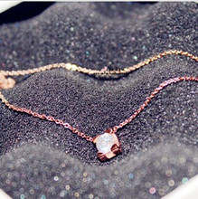 Generosa Cartier Cartier oro rosa diamante colgante collar de titanio de acero cuadrada de oro rosa collar de diamantes no se desvanece
