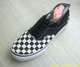 Vans黑白格系带帆布休闲情侣鞋