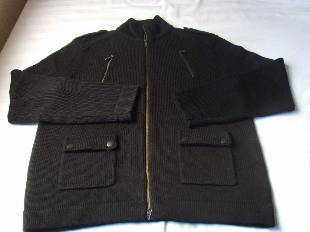 男装羊绒<em>毛衣纯羊毛</em>制作,不<em>起球</em>,舒适保暖,款式