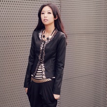 2012vero春装新款版韩版金属铆钉机车皮衣Moda女装VIVI女装小外套