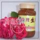 玫瑰蜜 蜜蜂从花中啜蜜 离开时盈盈道谢