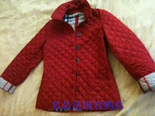 淘宝网香港直购-BURBERRY2010秋冬正红色菱形格立领单排扣棉服 大红色