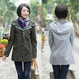 2011冬款新装专柜正品精美印花连帽风衣 江南布衣风