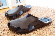 2024夏季男士拖鞋防滑塑胶个性，潮人凉拖包头沙滩鞋，英伦皮凉鞋厚底