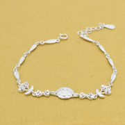 s990足银镶嵌锆石，手链时尚樱桃小丸子女士手链重4.62g