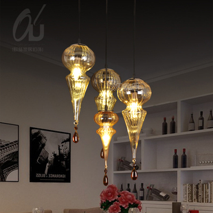 餐厅灯吊灯三头现代简约水晶灯时尚创意吊灯，厨房吧台灯饰灯具