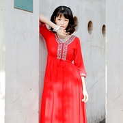 海南三亚度假拍照春节民族，风红色纯棉刺绣七分袖收腰连衣裙淑女
