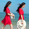 沙滩裙女夏2023波西米亚海边度假短裙巴厘岛海滩红色连衣裙仙