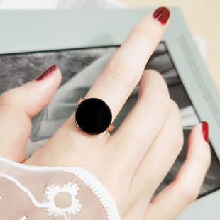 欧美黑色圆牌戒指女款镀18k玫瑰金食指(金食指)戒子，日韩版指环潮人配饰品