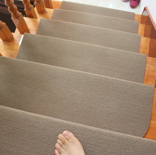 防滑楼梯踏步垫防护免胶自吸旋转实木，楼梯地垫楼梯垫可裁剪定制