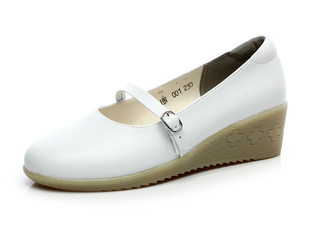 南丁格尔护士鞋白色，软面牛皮坡跟牛筋底女护理妈妈，单鞋费