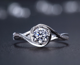 珂兰钻石18k金钻石(金钻石)戒指，女30分四爪求婚一克拉钻戒定制50分结婚戒