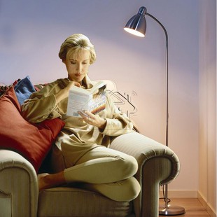 勒斯达国内宜家创意现代简约LED落地灯客厅卧室护眼床头台灯