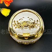 z4俄罗斯锡金属烟灰缸圆球形，金米色(金米色)金玫瑰花礼盒大号厚重