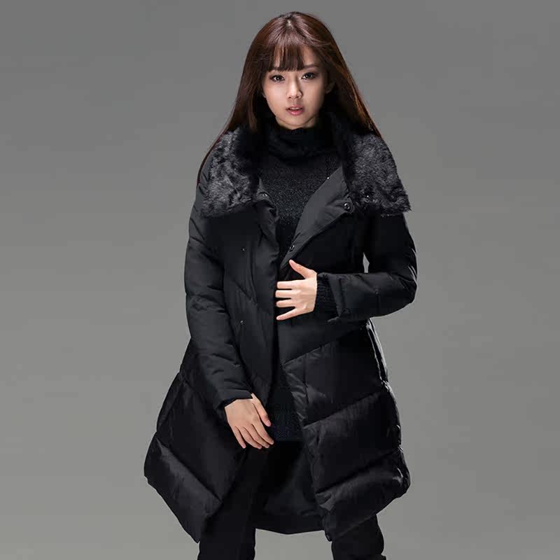 迪奥女装冬装高立领黑色长款加厚保暖<em>长羽绒</em>服