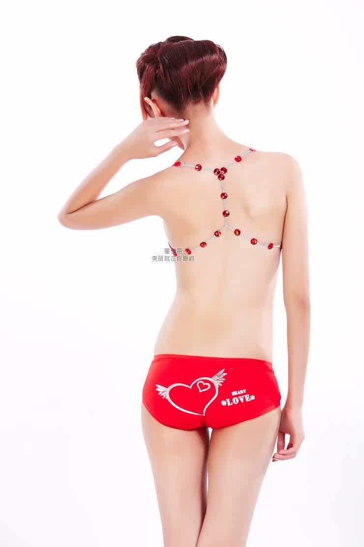 求购黑色背部<em>交叉文胸</em>–淘宝服装服饰购物问答