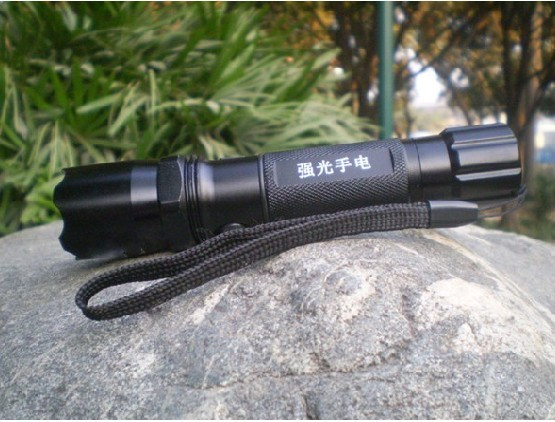 Ручной фонарик Donkey Walker 3W LED 18650 Donkey Walker Ручной фонарик Donkey Walker 3W LED 18650 Donkey Walker