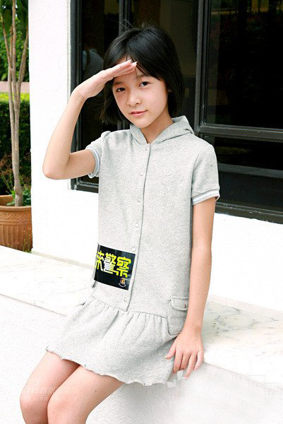 饰演《<em>长江七号</em>》小狄居然是个<em>小女孩</em>_茶余饭