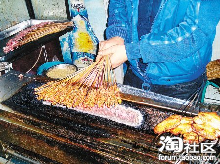 打工仔爆黑心烤肉摊内幕 死猫烂狗肉齐上桌!